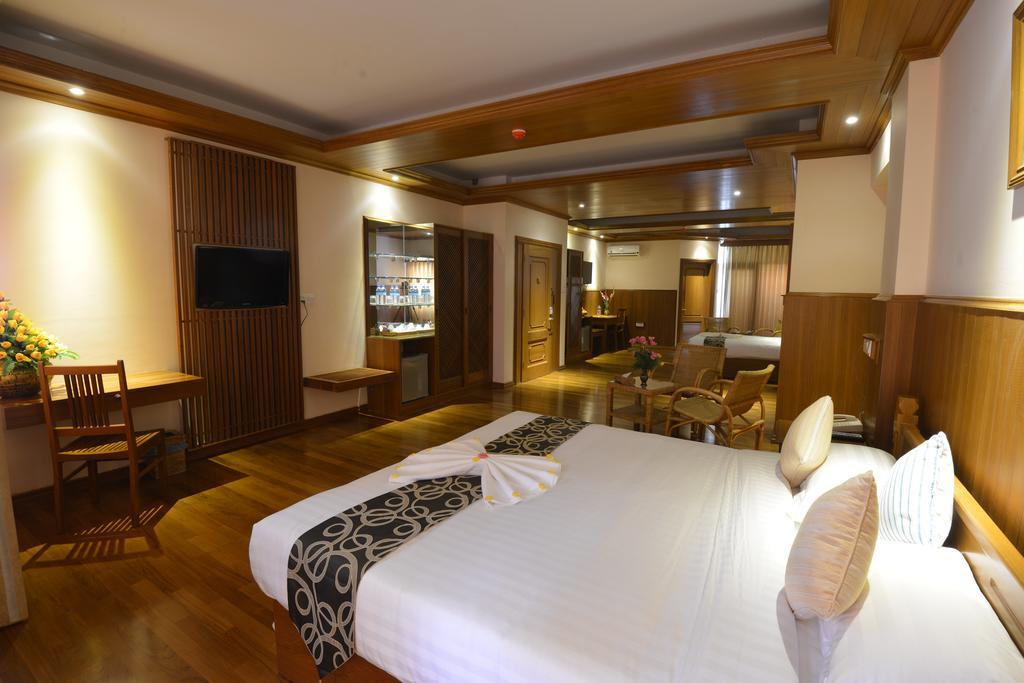 Hotel Sidney Янгон Экстерьер фото