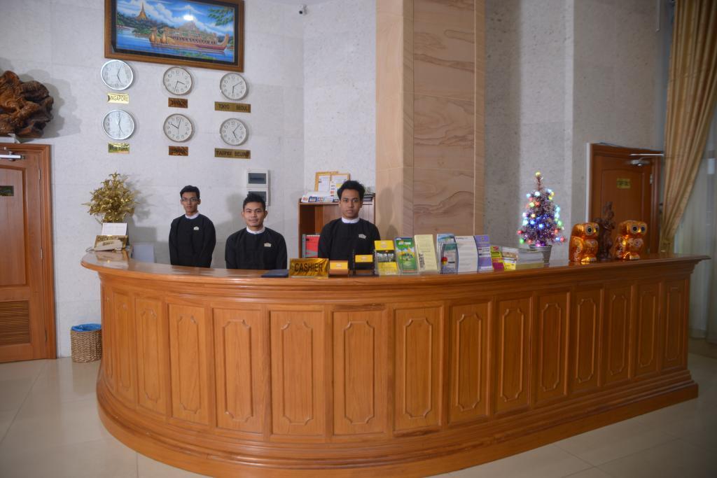 Hotel Sidney Янгон Экстерьер фото