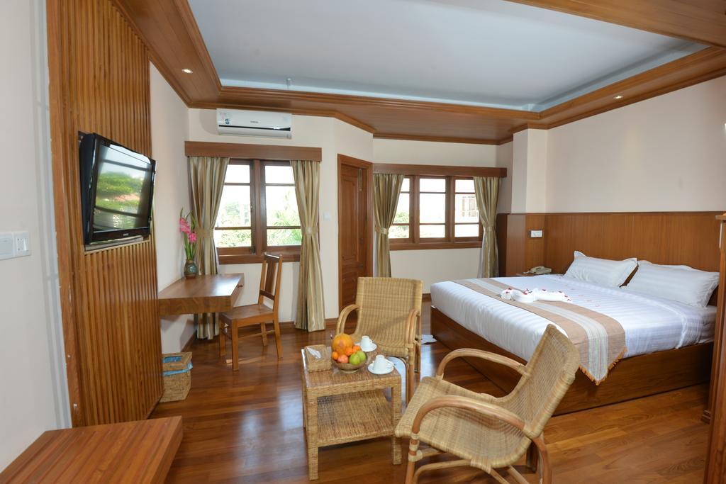 Hotel Sidney Янгон Экстерьер фото