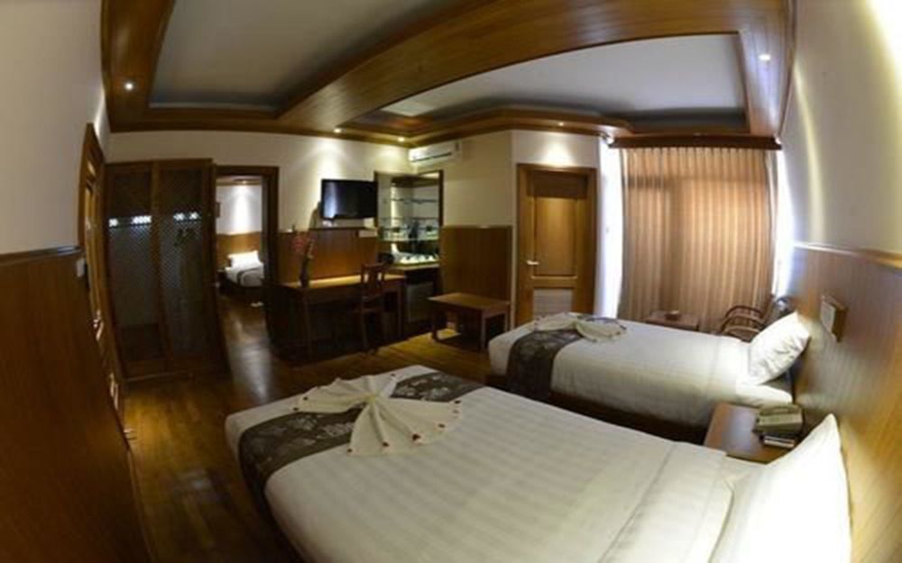 Hotel Sidney Янгон Экстерьер фото