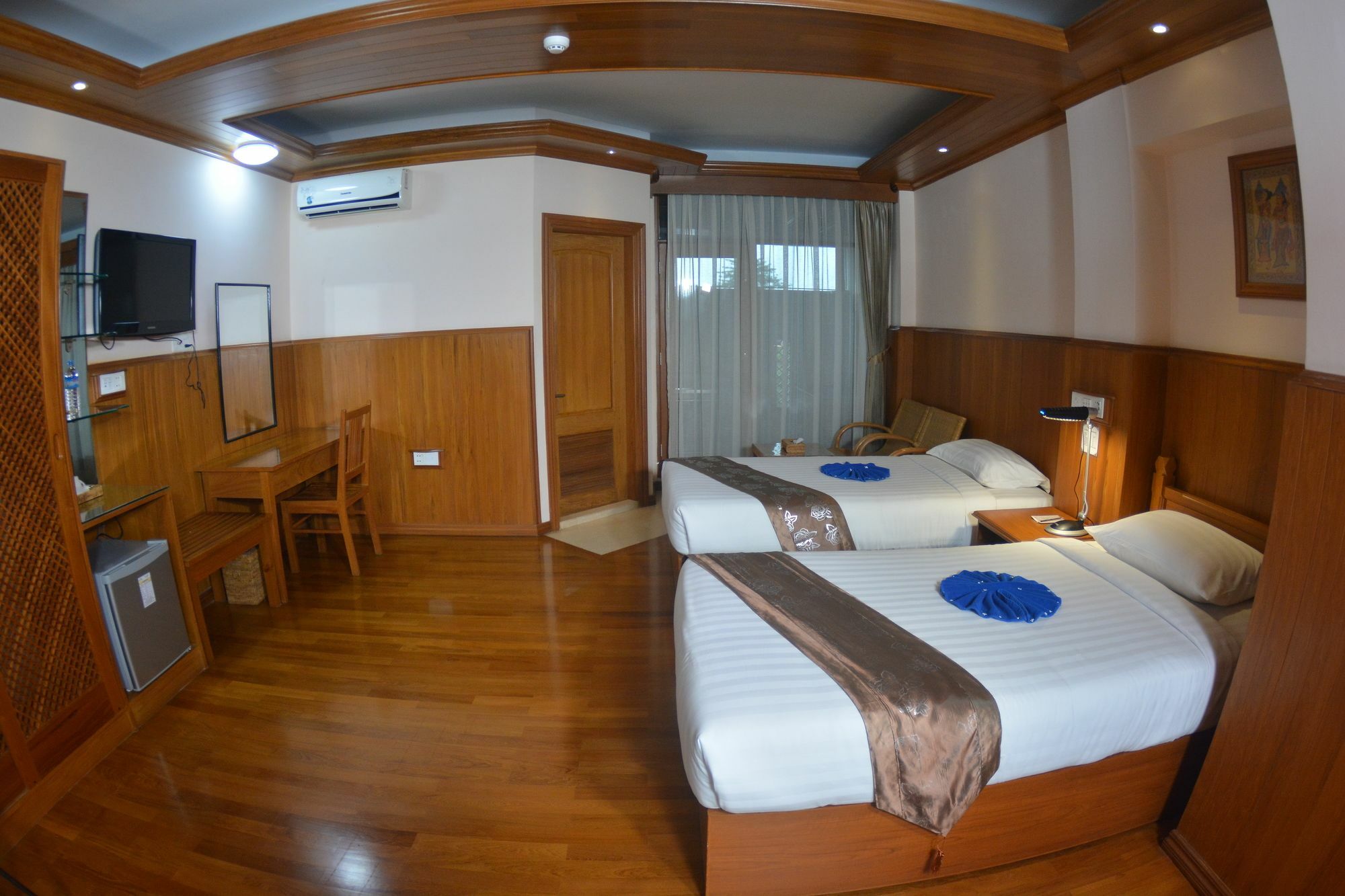 Hotel Sidney Янгон Экстерьер фото
